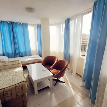 Valdi Hotel 2*