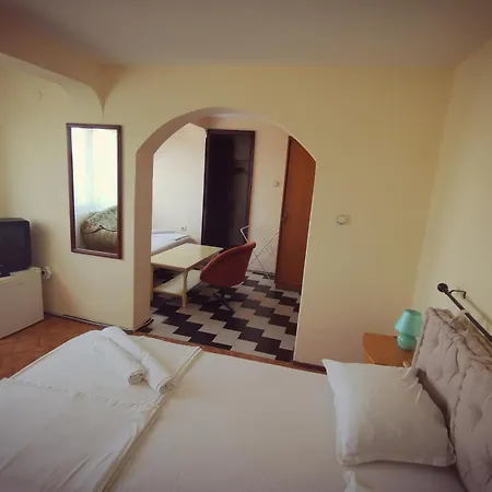 Hotel Valdi 2*