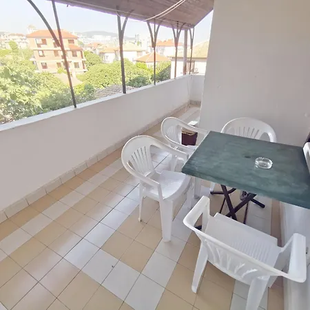 Valdi Hotel 2*