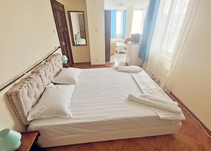 валди Хотел 2*